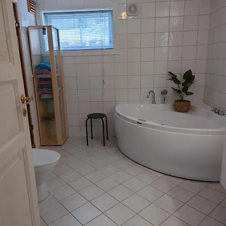 Spacious Cabin With Sauna And Bathtub- Perfect Place For Families Сasa de vacaciones Heimdal