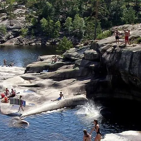 Spacious Cabin With Sauna And Bathtub- Perfect Place For Families